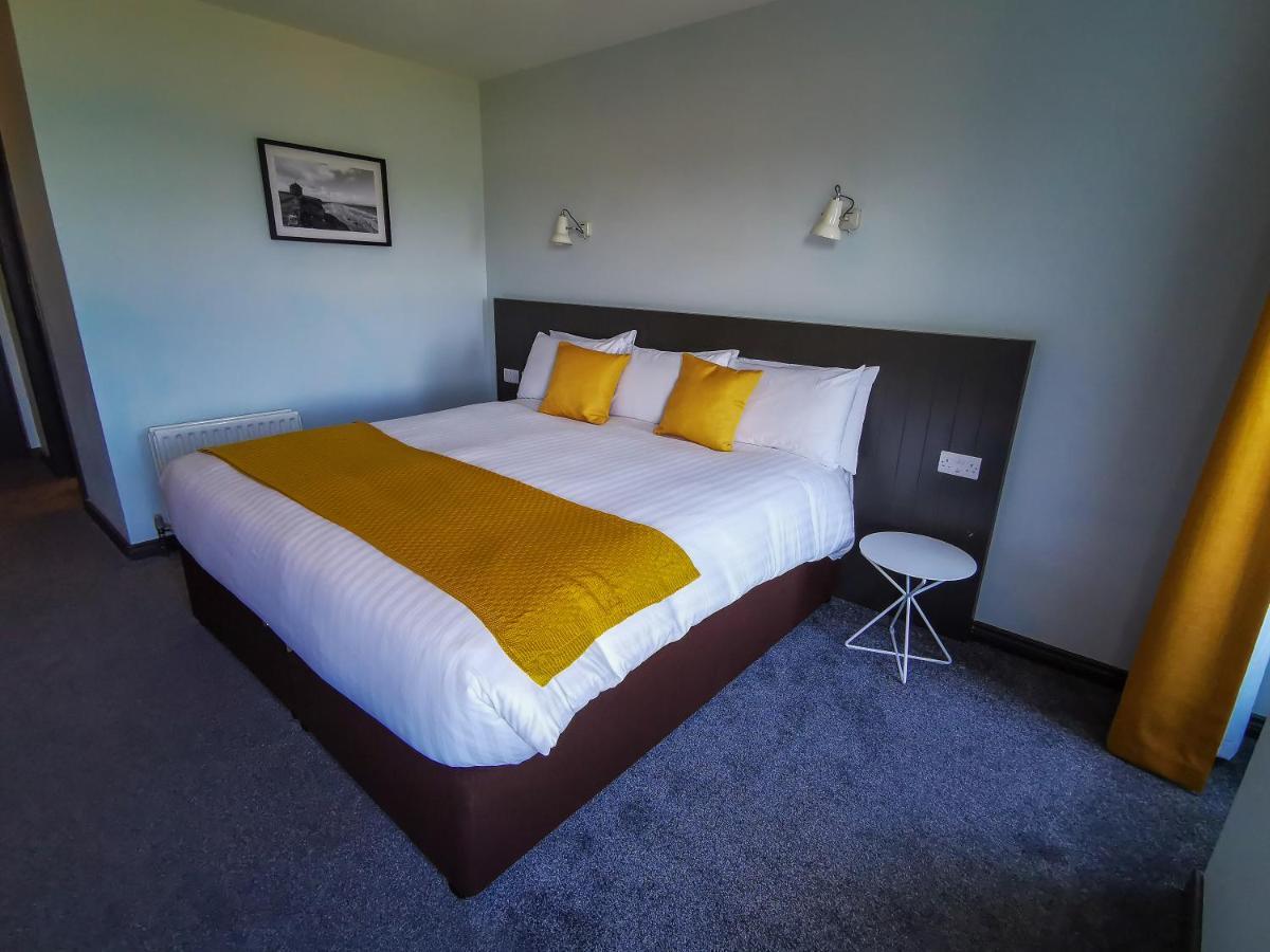 Marine Hotel Ballycastle Eksteriør bilde