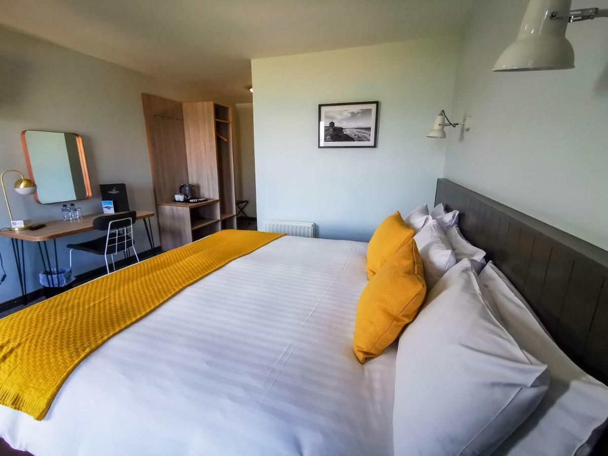 Marine Hotel Ballycastle Eksteriør bilde