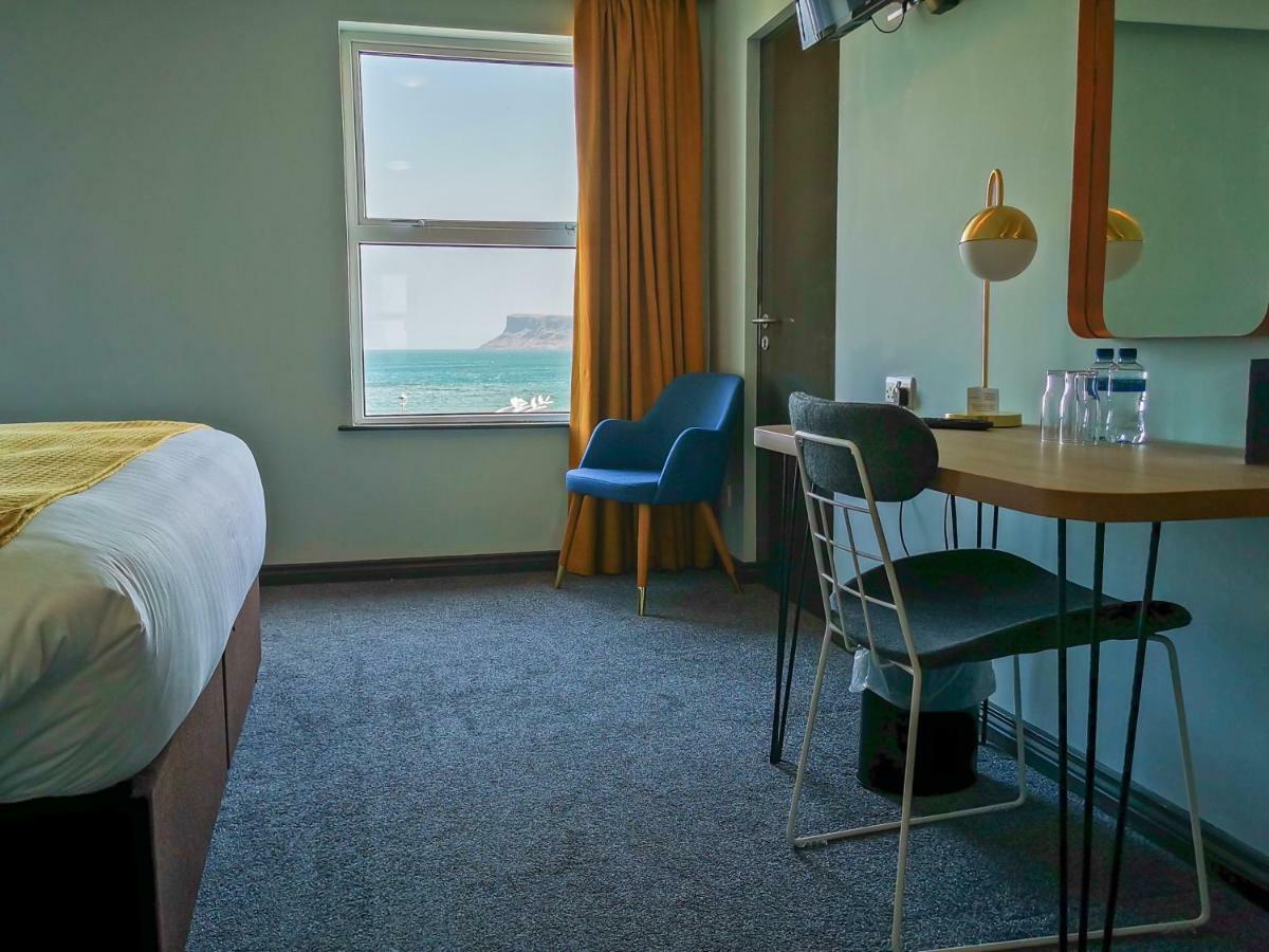 Marine Hotel Ballycastle Eksteriør bilde
